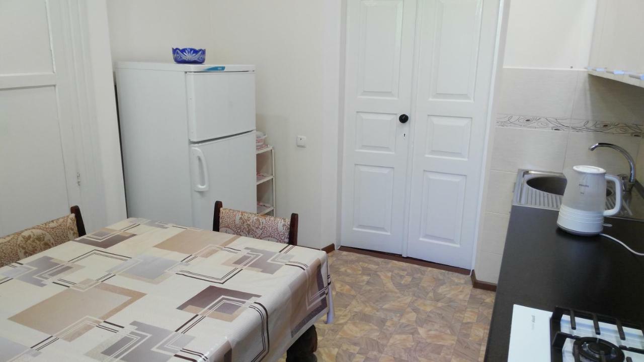 Separate Room Homestay In A Private House, Facilities Shared With Owner Berdychiv Exterior foto